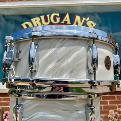1960s Gretsch Name Band 5.5x14 Snare Silver (White) Satin Flame image 4