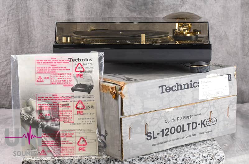 Technics SL-1200 LTD No.3939 Direct Drive DJ Turntable in Excellent Condition.