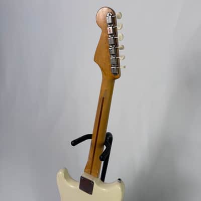 Fender Musicmaster with Maple Fretboard 1956 - 1959 - Desert Sand image 9