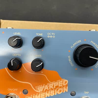 SONICAKE Warped Dimension Digital Modulation Guitar Pedal - Light Blue image 2