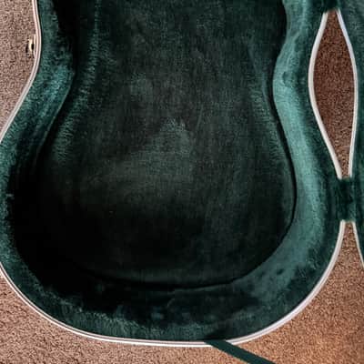SKB 1SKB-8 Dreadnought Economy Hardshell Acoustic Guitar Case 2010s - Black image 4