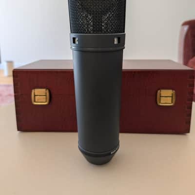 Neumann U 87 Ai mt Large Diaphragm Multipattern Condenser Microphone - Matte Black image 4