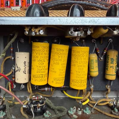 1959 Fender Vibrolux 5F11 Tweed – Original Iron, Astron Signal Caps image 8