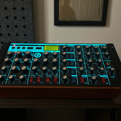 Moog Minimoog Voyager RME Rack Mount Edition Monophonic Synthesizer 2005 - 2015 Black image 2