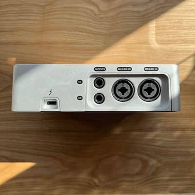 Universal Audio Apollo Solo Thunderbolt 3 Audio Interface 2020 - Present - Silver image 5