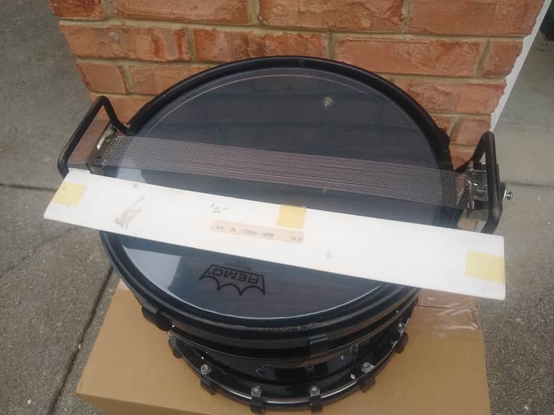 Remo Quadura Legato 16 Lug marching snare drum black 14X12 image 1