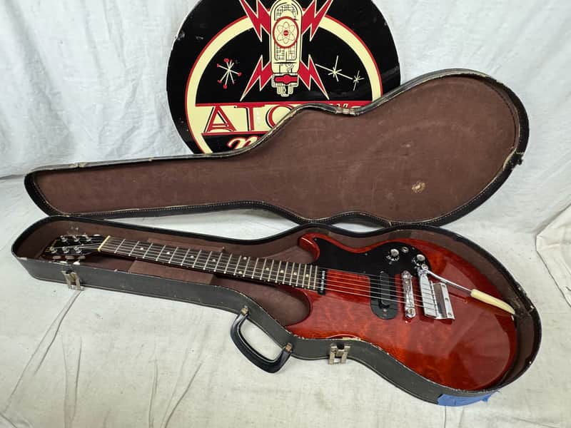 Gibson Melody Maker Guitar with original Chipboard Case 1975