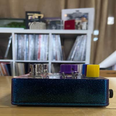 KHDK Electronics Unicorn Blood Limited Edition Octave Fuzz 2018 - Baby Blue Sparkle Dark Matter Graphic image 4