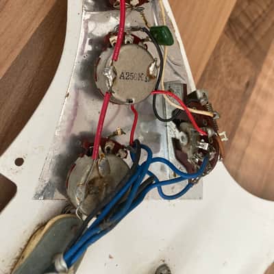Fernandes 1978 - Loaded Pickguard **Stone Logo** FST60 1978 - Parchment image 7