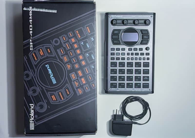 Roland SP-404MkII 2021 - Present - Gray image 1