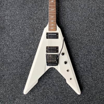 Tokai Japan Super Edition Flying V 1982 White | Reverb