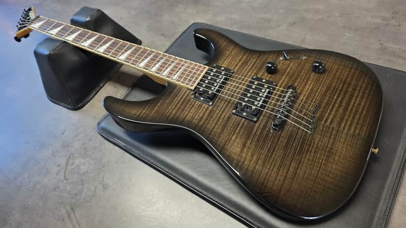 Jackson DINKY DK2 MIJ PRO SERIES Japan Translucent Black AAA Flame