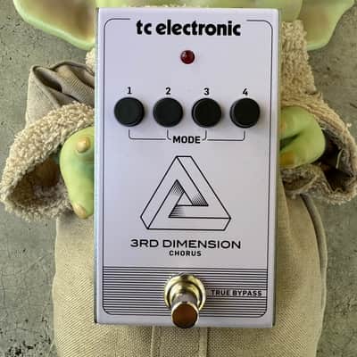 TC Electronic 3rd Dimension Chorus 2019 - Present - Purple image 3