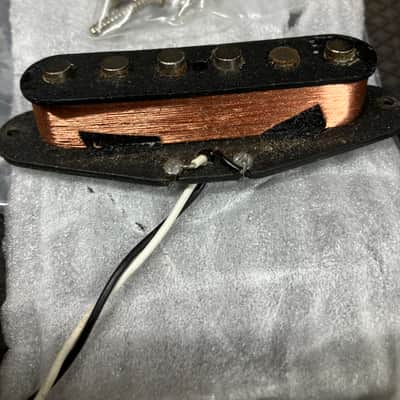 Fender 1985 Japanese contemporary strat pickups image 3