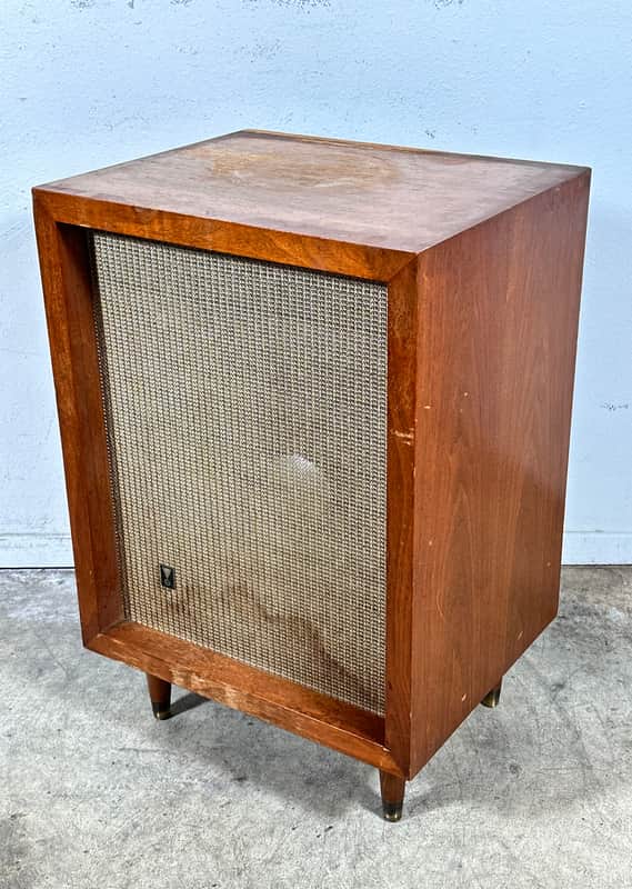 JBL C36