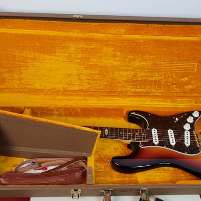 Fender 1997 Commemorative Stratocaster image 7