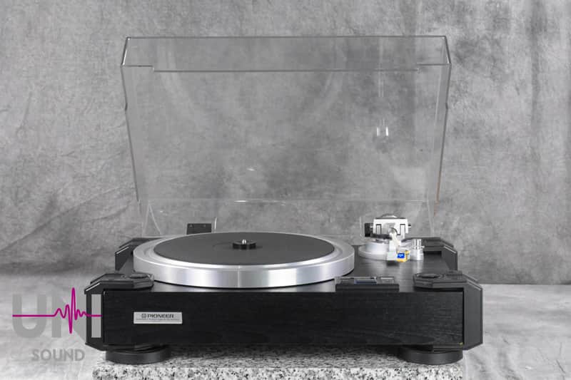 PIONEER PL-7L Direct Drive Stereo Record Player in Good condition