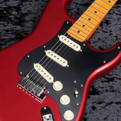 FENDER American Ultra II Stratocaster Maple Sinister Red [US240021671] (06/11) image 11
