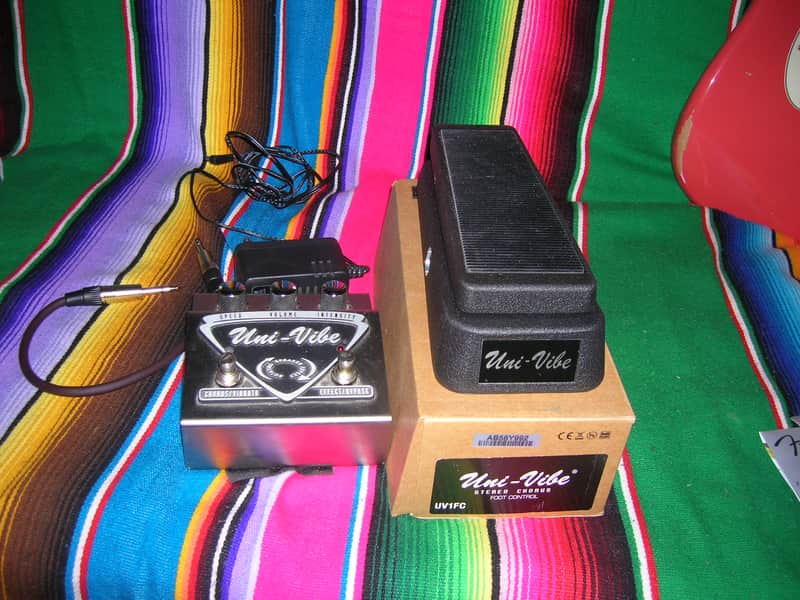 Dunlop UV-1 Uni-Vibe Chorus / Vibrato  and Foot Control image 1