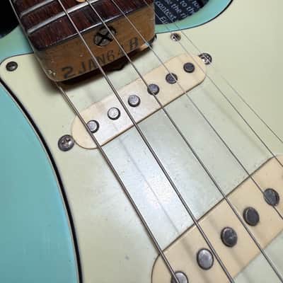 Fender Stratocaster 1964 - Daphne Blue old refin image 11