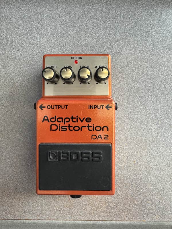 Boss DA-2 Adaptive Distortion