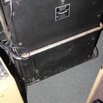 Vox Essex V1043 Essex Bass 50-Watt 2x12" Bass Combo Amp image 3