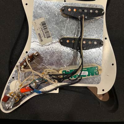 Fender Fender Stratocaster SSS 57/62 Prewired Pickguard (w/ Seymour Duncan SJBJ-1b JB Jr. Bridge) - Tortoise Shell image 2