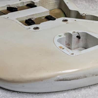 Authentic 1965 Fender JAZZMASTER Body with Vintage Parker BODY-GUARD Shield image 8
