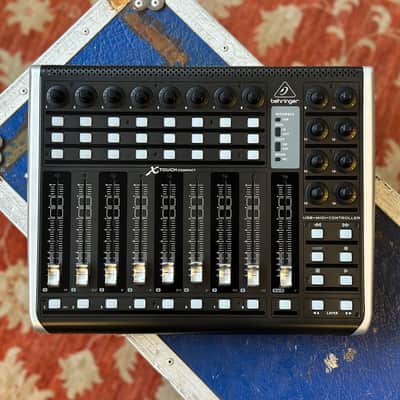 Behringer X Touch Compact 9-Fader USB/MIDI Controller image 1