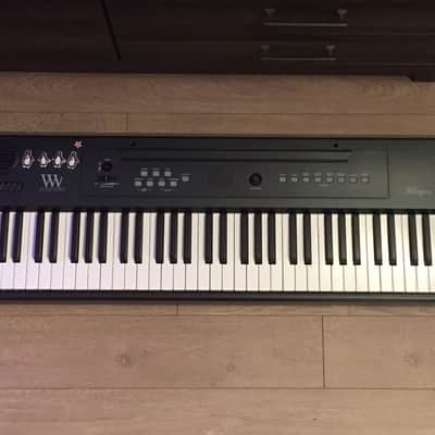 Williams Allegro 88 key digital piano keyboard image 2