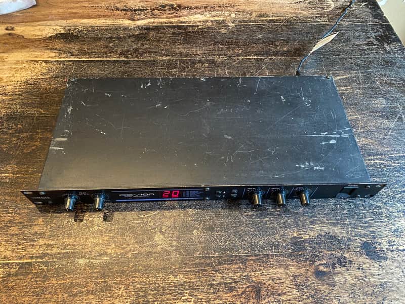 Yamaha REV100 Digital Reverberator image 1
