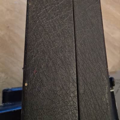 Hondo HardShell Case for a Mako Exotec XK-4 Electric Guitar, 1980s - Black/Red image 8