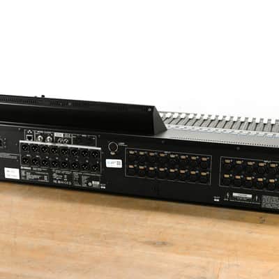 Yamaha LS9-32 32-Input Digital Mixing Console CG012RC image 8
