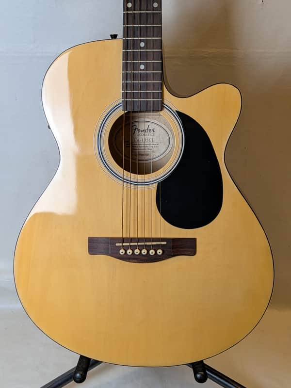 Fender FA-135CE Concert with Electronics