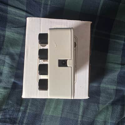 Electro-Harmonix Mel9 Tape Replay Machine 2016 - Present - White image 4