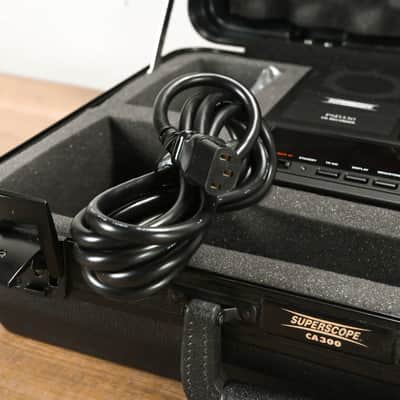 Superscope PSD330 Compact CD Player/Recorder with CA300 Carrying Case CG01XHJ image 19