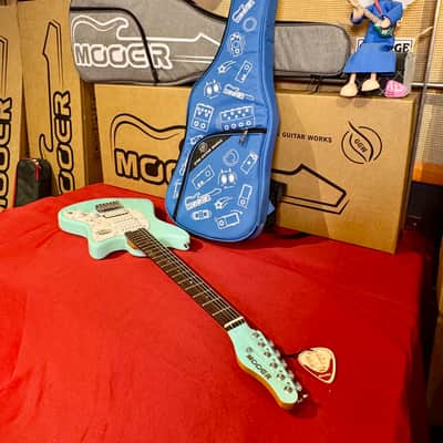 Mooer Guitars MLT10( Travel/ Short Scale )  CANDY BLUE 2025 Super Light 2,5Kg image 11