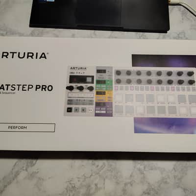 Arturia BeatStep Pro MIDI Controller 2017 - Present - White
