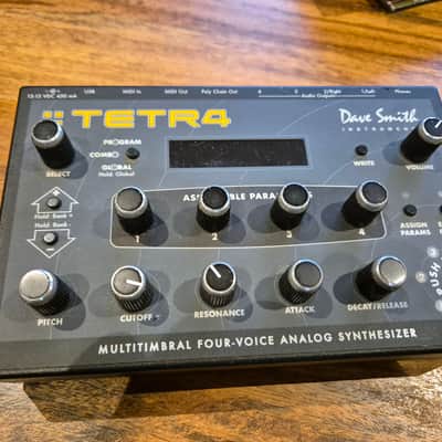 Dave Smith Instruments Tetra Desktop 4-Voice Polyphonic Synthesizer 2009 - 2016 - Black image 2