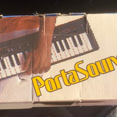 VINTAGE (1984) Yamaha PortaSound PS-200 / 37-Key Mini Keyboard Synthesizer