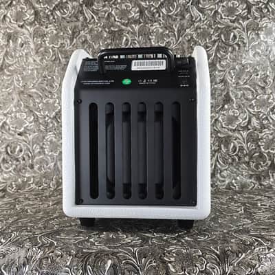 Joyo BA-30 Vibe Cube Compact Bass Combo Amp - White image 6