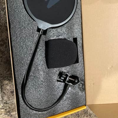 Maono Podcasting Microphone Kit AU-A04 image 3