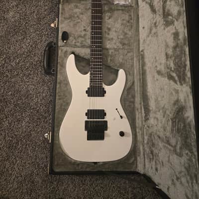 ESP LTD M-1000 2025 - Snow White image 8