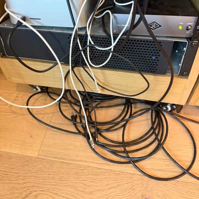 Universal Audio UAD-2 Satellite Thunderbolt 3 OCTO Core Desktop DSP Accelerator 2019 - Present - Gray image 2