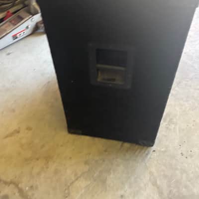 Hartke 215XL Bass Cabinet – Dual 15″ Aluminum Cones – Deep, Punchy Bass image 5