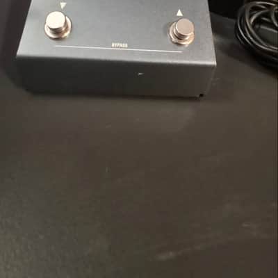 Boss IR-200 Amp and IR Cabinet 2021 - Present - Silver image 4
