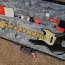 Video! 2019 Fender American Ultra Jazz Bass Texas Tea