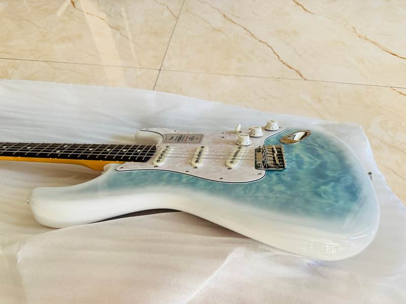 Fender 2024 Collection, Made in Japan Hybrid II Stratocaster 2024