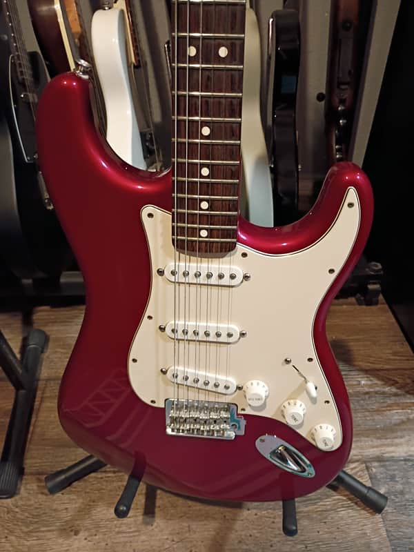 Fender Standard Stratocaster 2006 - 2017 | Reverb