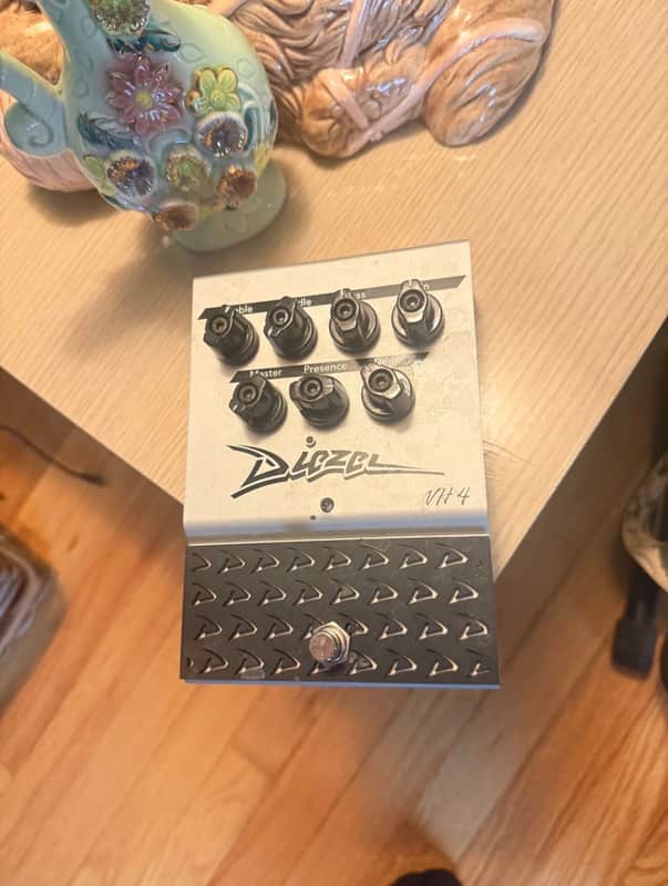 Diezel VH4 Distortion Pedal